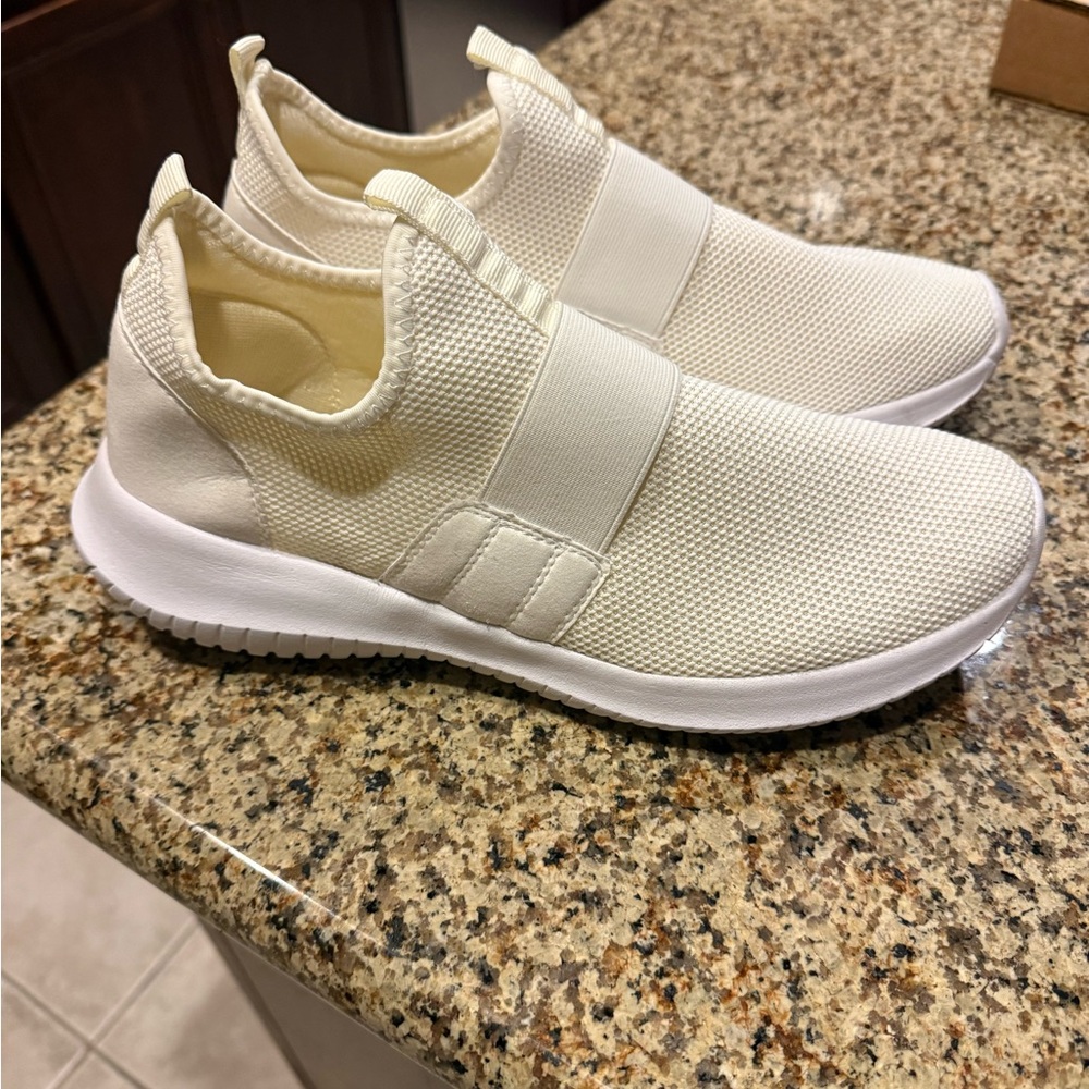Men's Cream Slip-On Sneakers
